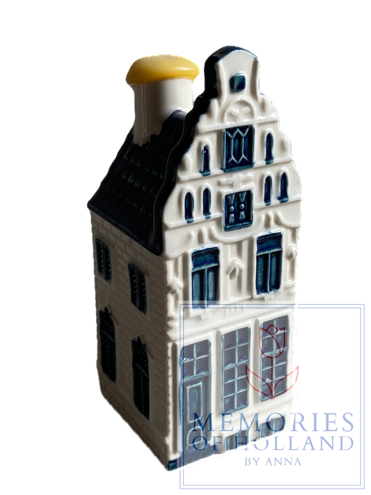 KLM Bottle House