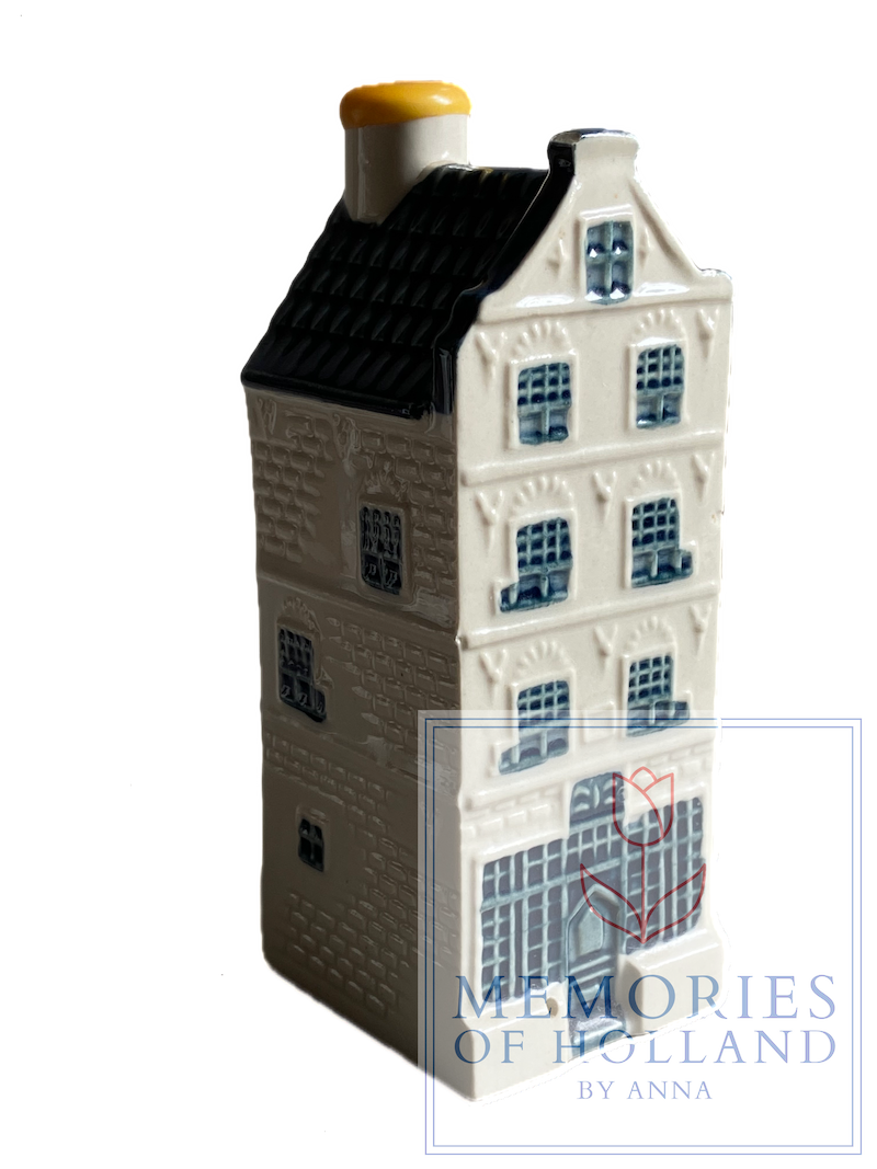 KLM Porcelain Houses