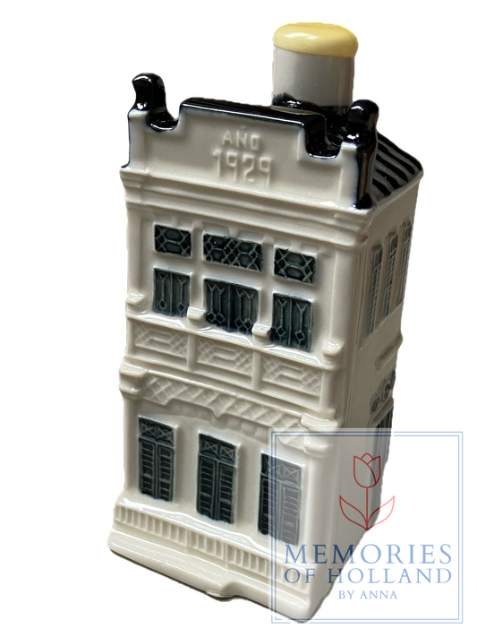 KLM Blue House